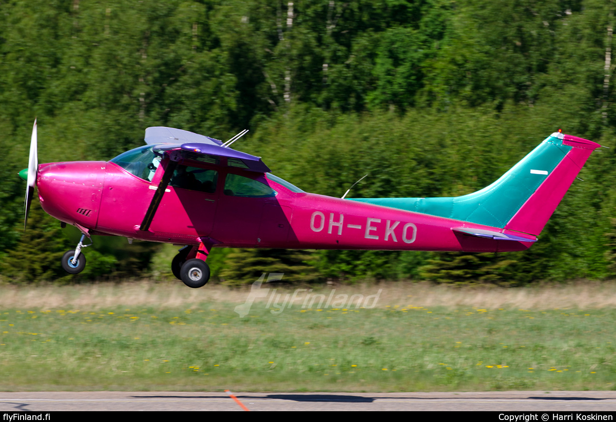 OH-EKO - Cessna 182P Skylane - Skydive Helsinki (26.05.2018 ...